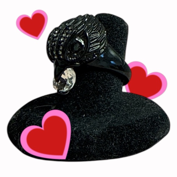 NWOT Kurt Geiger Pavé Eagle's Head Crystal Cocktail Ring - Picture 12 of 13